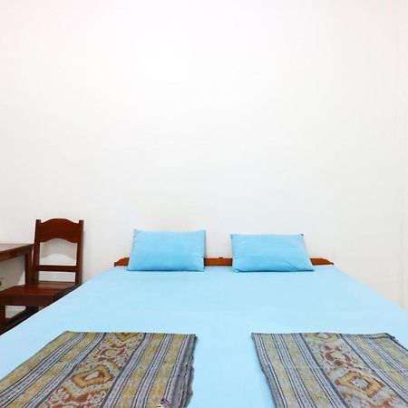 Inada Losmen Seminyak Buitenkant foto