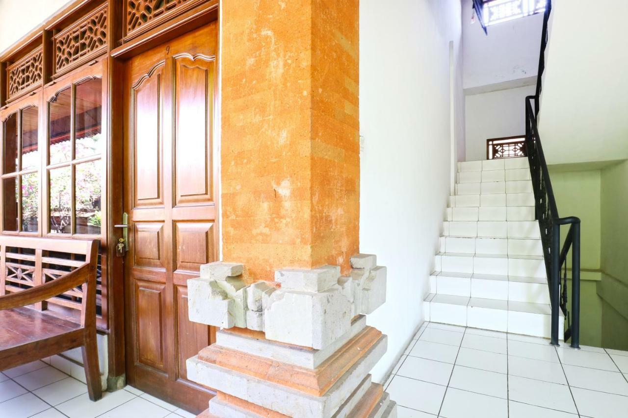 Inada Losmen Seminyak Buitenkant foto